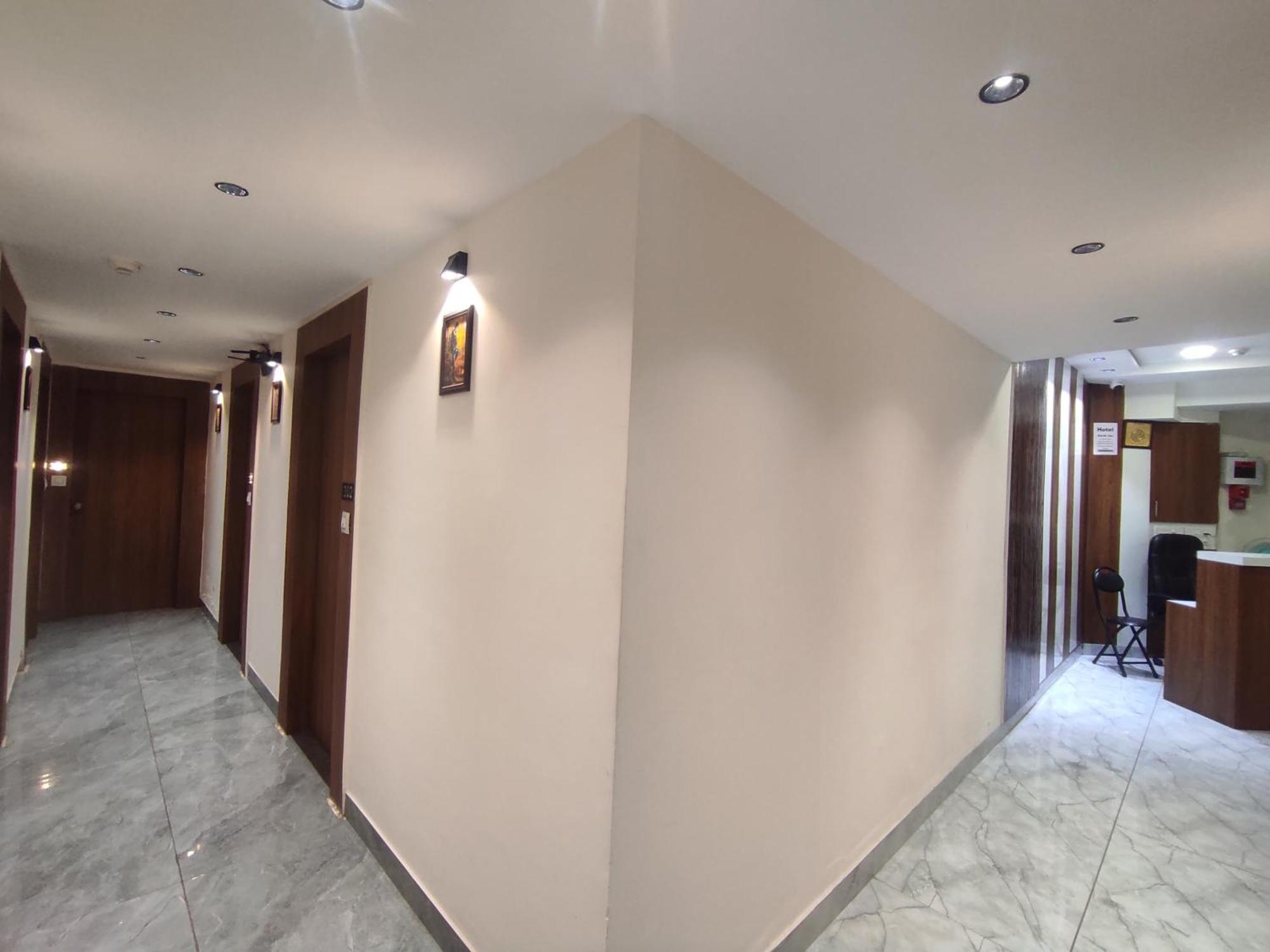 Hotel Earth Inn, Subhash Bridge, Rto Circle, Ahmedabad Bagian luar foto